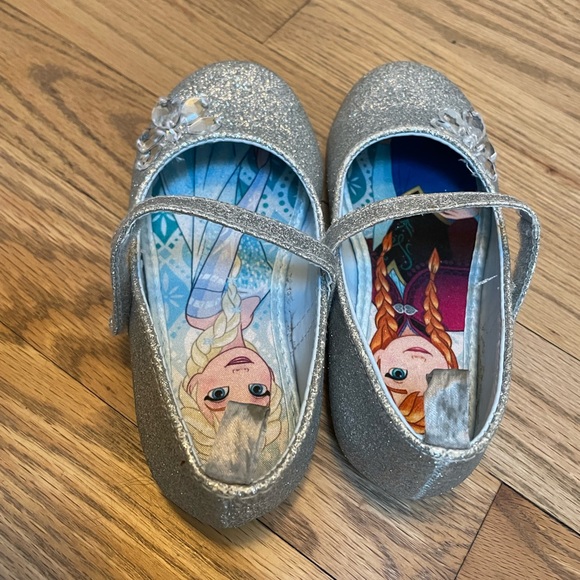 Frozen glitter flats, size 9 - Picture 4 of 5
